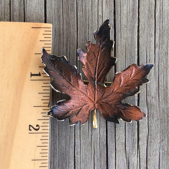Autumn Maple Leaf Pin Vintage Brooch Fall Jewelry - Picture 6 of 13